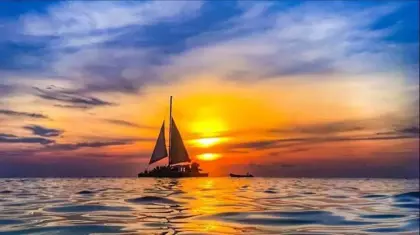 10.-Catamaran-sunset